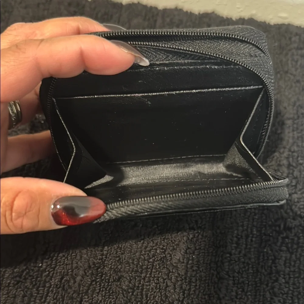 Compact Black Card Holder